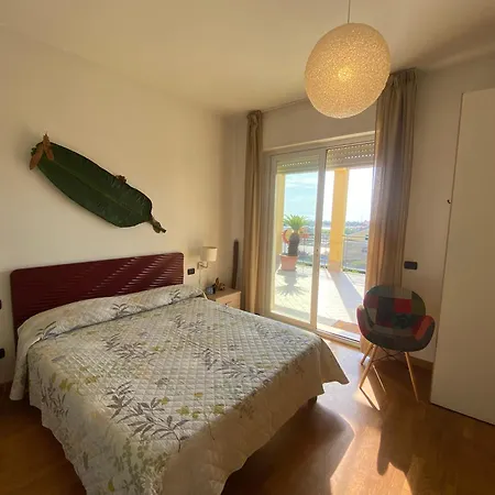 Spazioso Attico Vista Mare - Aia De Ma 12 *