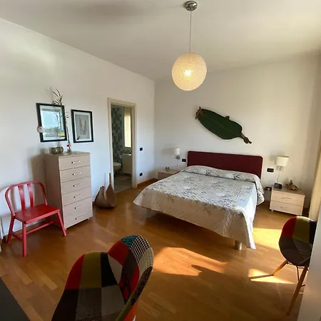 Spazioso Attico Vista Mare - Aia De Ma 12 شقة ألبينغا