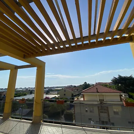 Spazioso Attico Vista Mare - Aia De Ma 12